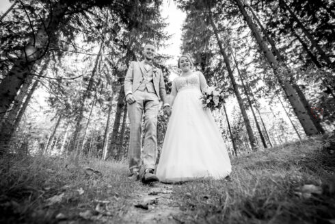 Hochzeitfotografie - Wald in der Nähe der Hochzeitskapelle Callenberg - Hochzeit im Fokus