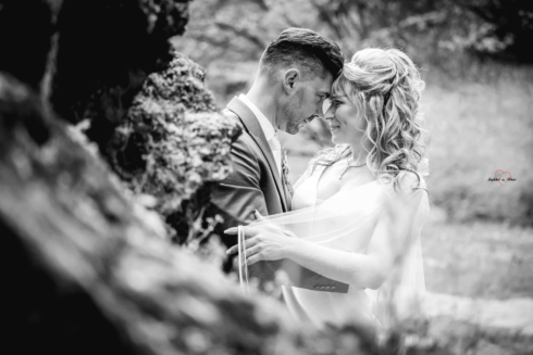 Brautpaar an der Burg Rabenstein in Chemnitz